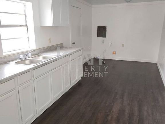 5th image of 801 Saint Cyr Ave #2