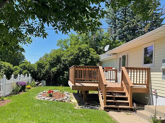 2nd image of 404 Riverview Dr E