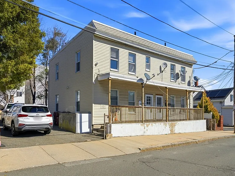 29-31 Auburn St #1R — Photo 17