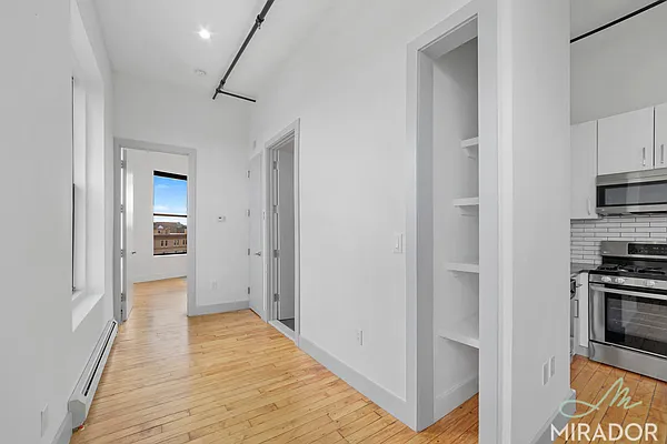 Rented by Mirador Real Estate | media 3