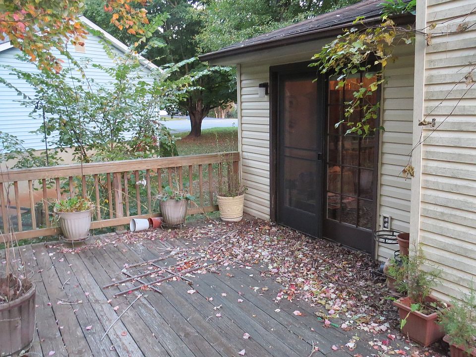 1st image of 6578 Lancaster Dr