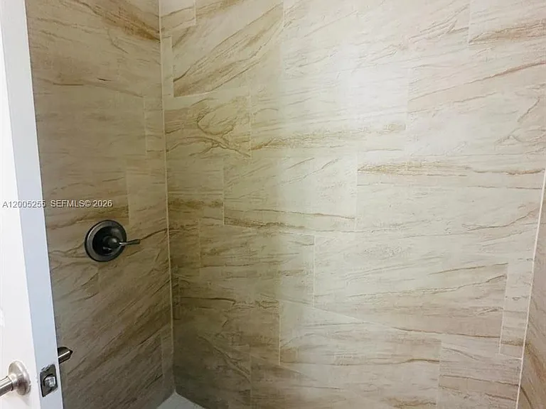 1708 Van Buren St #6 — Photo 7