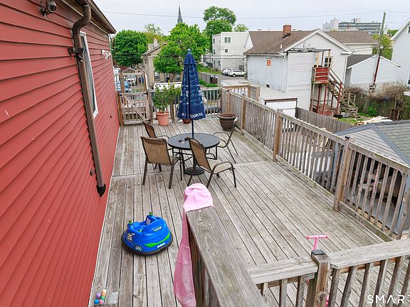 4th image of 82 Fillmore Street