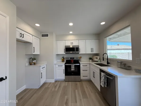 1491 W Mohawk Ln, Phoenix, AZ 85027