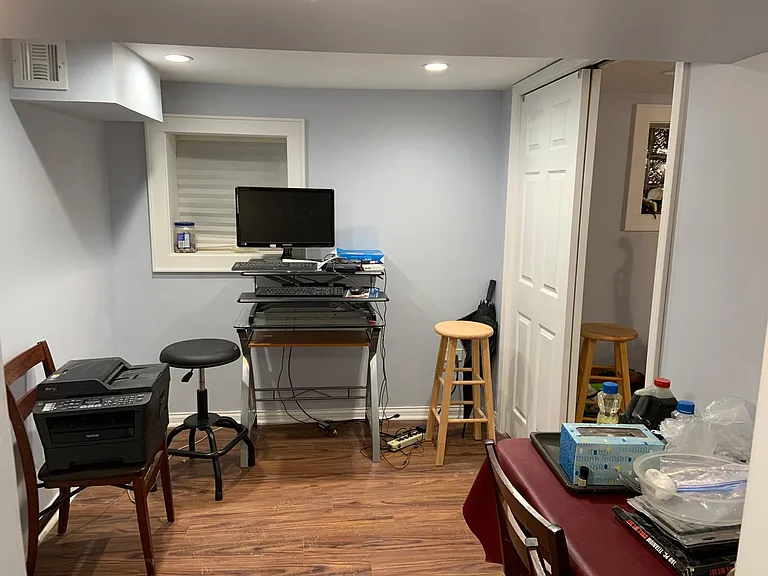 Small room view 1
