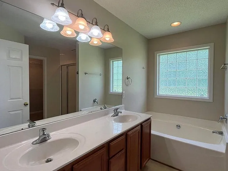 337 Foster Creek Rd — Photo 17