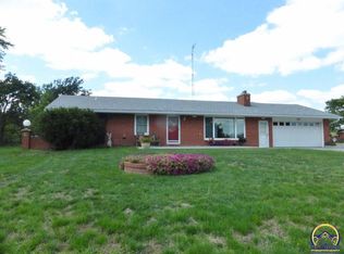 7949 NW Rochester Rd, Topeka, KS 66617