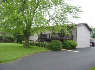 228 Brown St, Wauconda, IL 60084