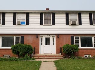 1059 Gillingham Rd #1, Neenah, WI 54956