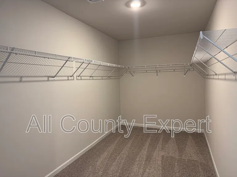 273 Bloomfield Cir — Photo 21