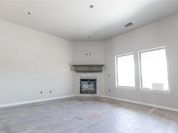 12312 SW 32nd St, Yukon, OK 73099