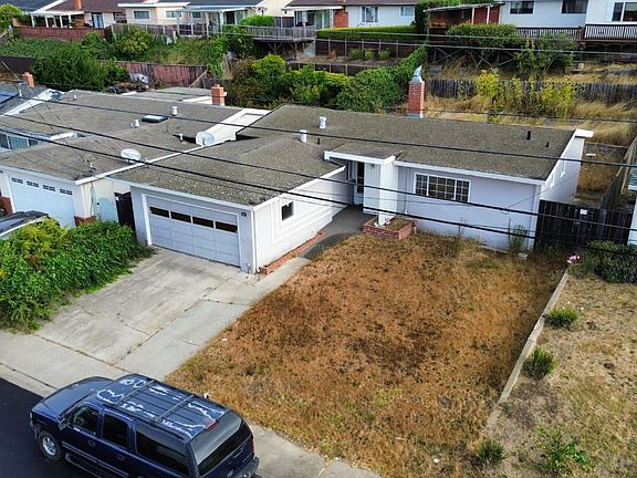 3rd image of 744 Cottonwood Ave