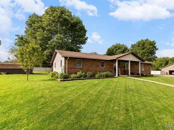 9 Kevin St, Waterloo, IL 62298