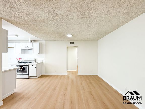 5th image of 221 W Elm Ave #Y