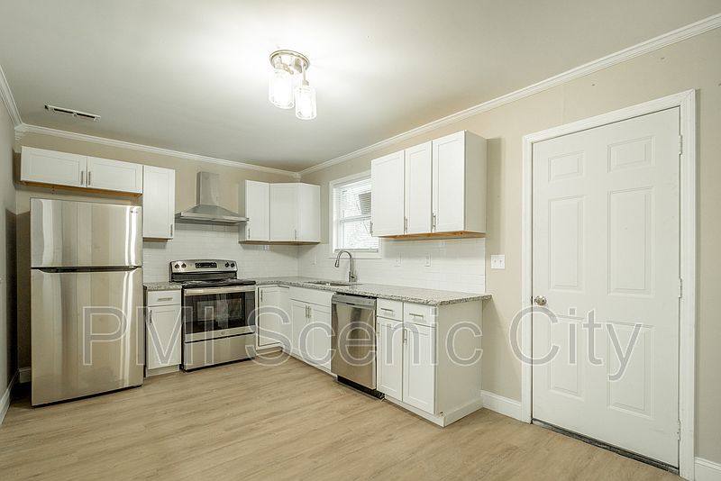 1st image of 4608 Plaza Hills Ln APT B