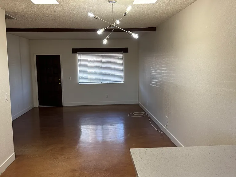 572 E Calle Arizona #572 — Photo 5