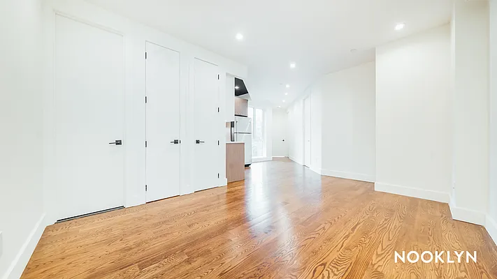 Rented by Nooklyn NYC LLC | media 22