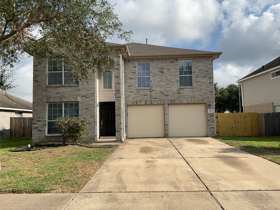 1st image of 1422 W April Rain Ct