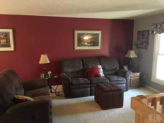 5th image of 2705 Meadowbrook Dr