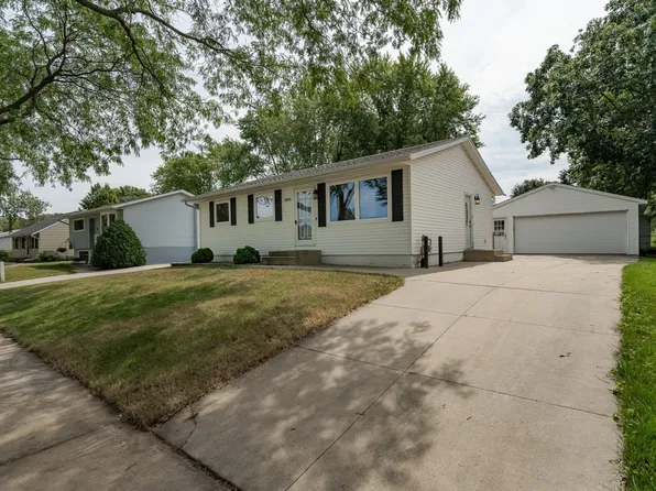 954 18th St SE, Rochester, MN 55904