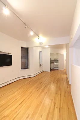 Rented by Oxford Property Group | media 23