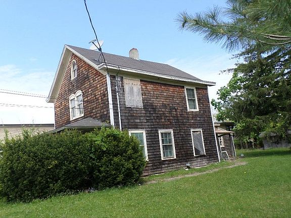 3rd image of 514 Saint Johns Pl