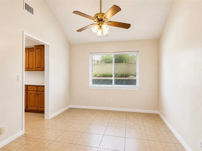 13445 Oak Mesa Dr — Photo 6
