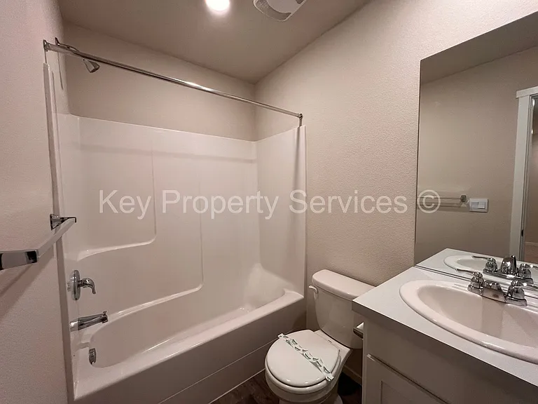 12609 NE 116th Way — Photo 21