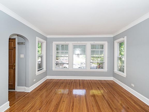 3rd image of 2248 N Narragansett Ave