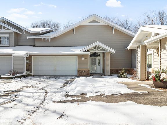 2nd image of 3971 Niagara Ln N