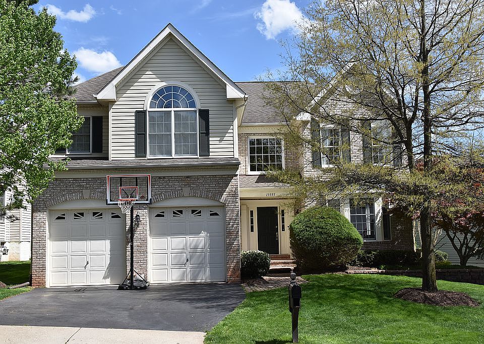 1st image of 13355 Horsepen Woods Ln