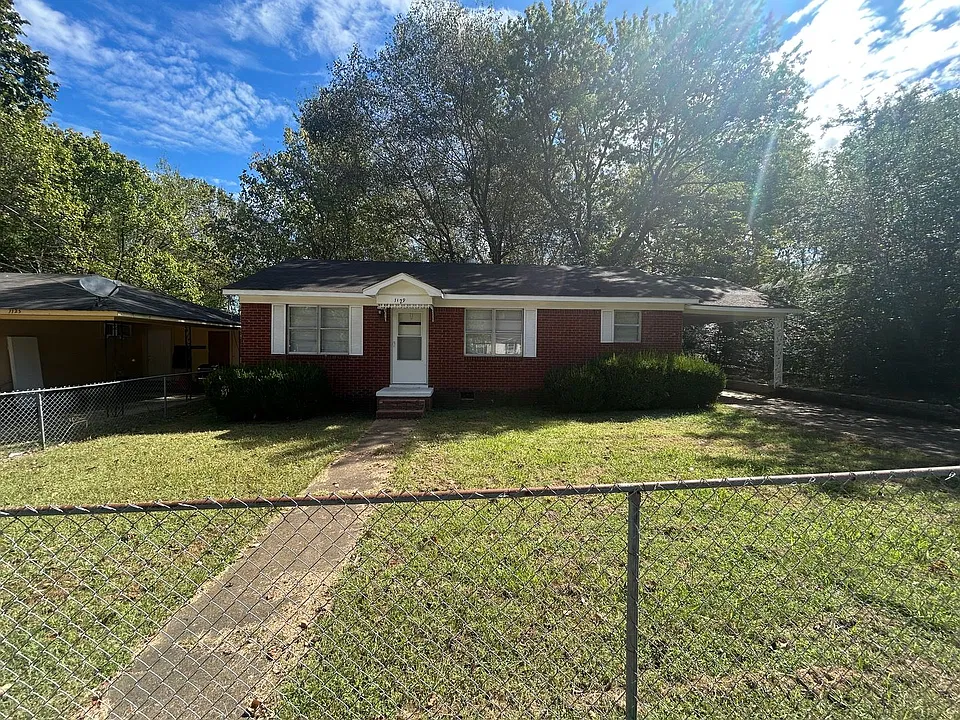 1129 Edgewood Ave