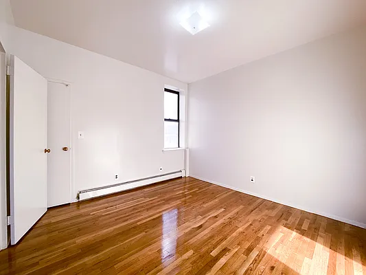 Rented by Compass | media 18