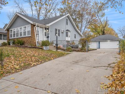 1710 Burlingame Ave SW, Wyoming, MI, 49509