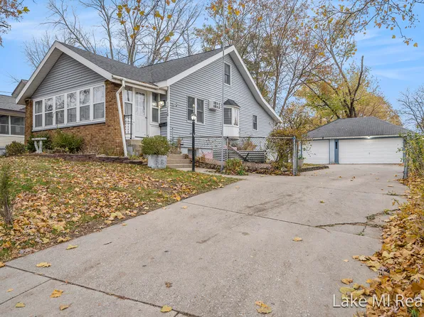 1710 Burlingame Ave SW, Wyoming, MI 49509