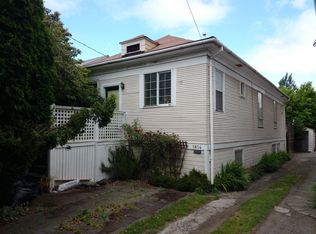 1814 N 46th St, Camano Island, WA 98103