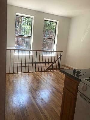 1st image of 47 Clifton Pl #1J
