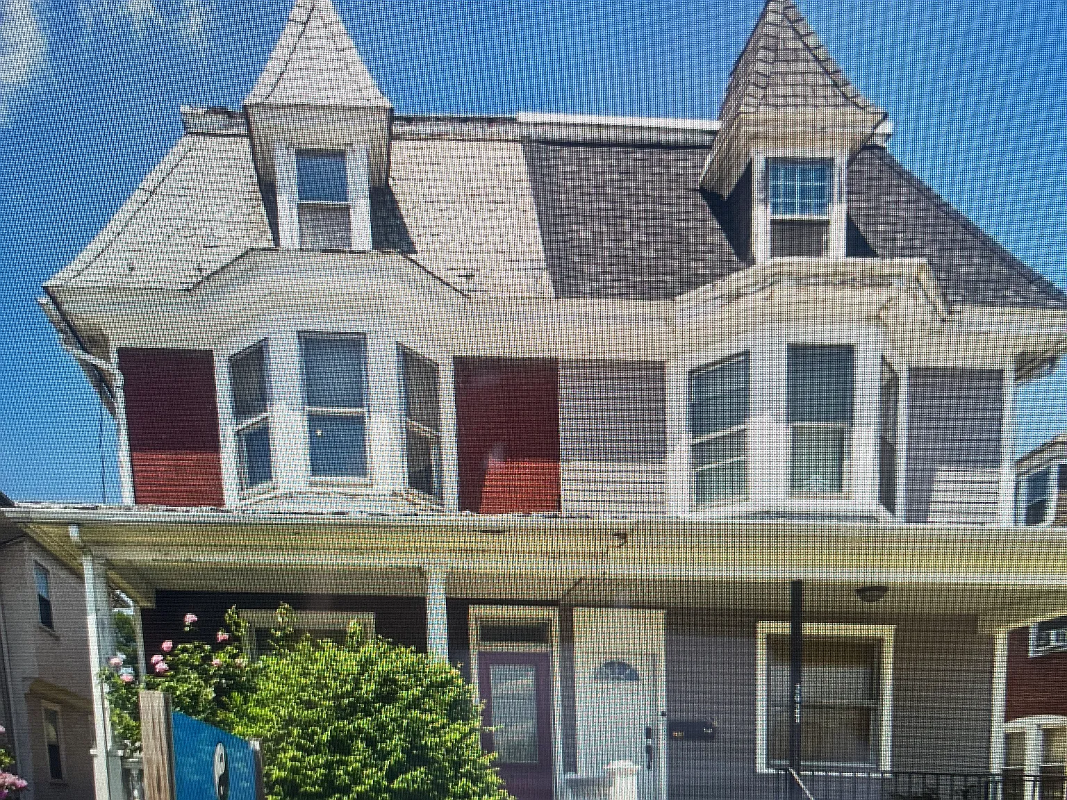 3 bed, 1200 sqft, $2,000 — Photo 2