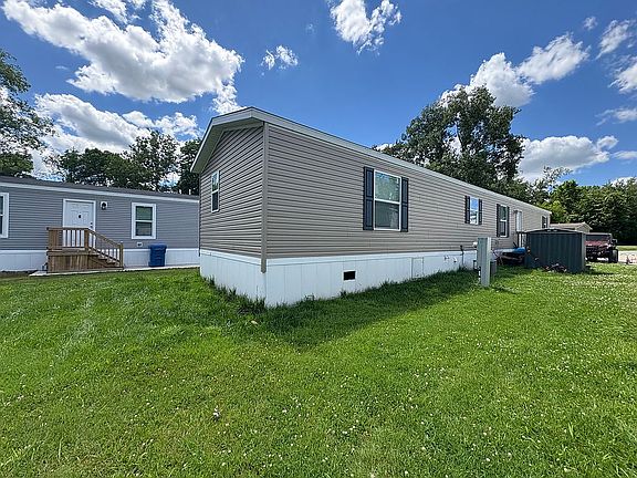 2nd image of 563 Shady Brook Hts