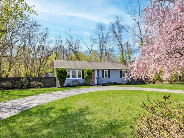 46 New York Avenue, Sound Beach, NY 11789