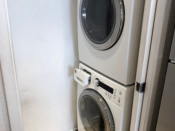 5th image of 9408 Twin Trails Dr Unit 206