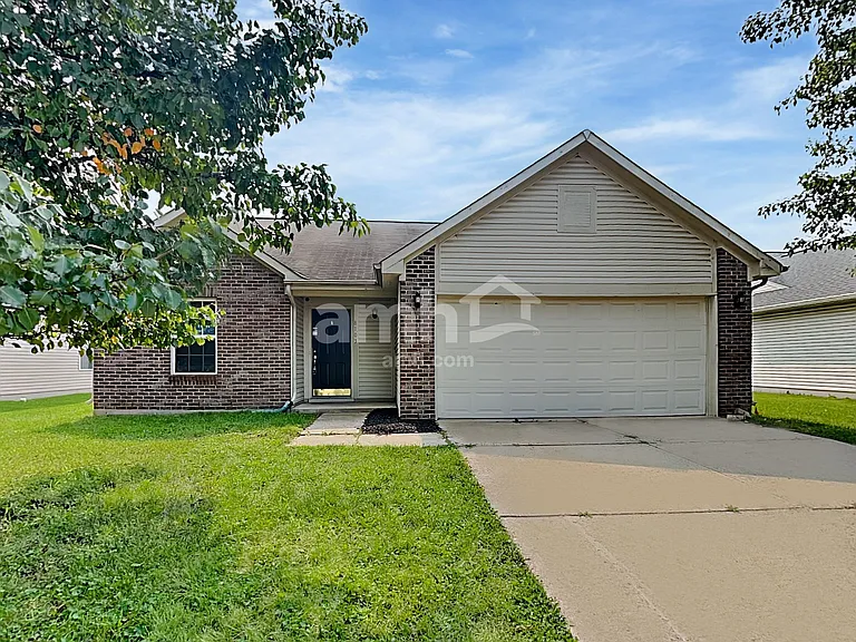 8103 Chesterhill Ln — Photo 1