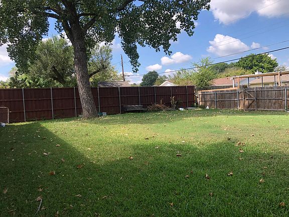 3rd image of 3405 Bahamas Dr