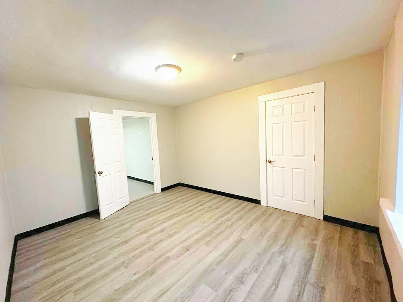 2 bed, $975 — Photo 3