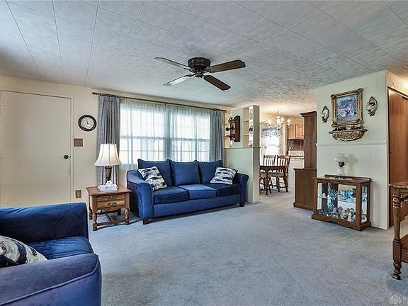 4th image of 850 Seibert Ave