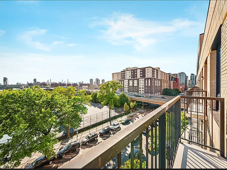 56 Winthrop St #4EE — Photo 3