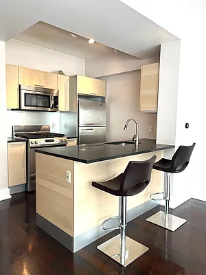 Rented by RELO REDAC INC. | media 2