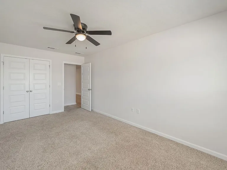 5092 Gaineswood Dr — Photo 38