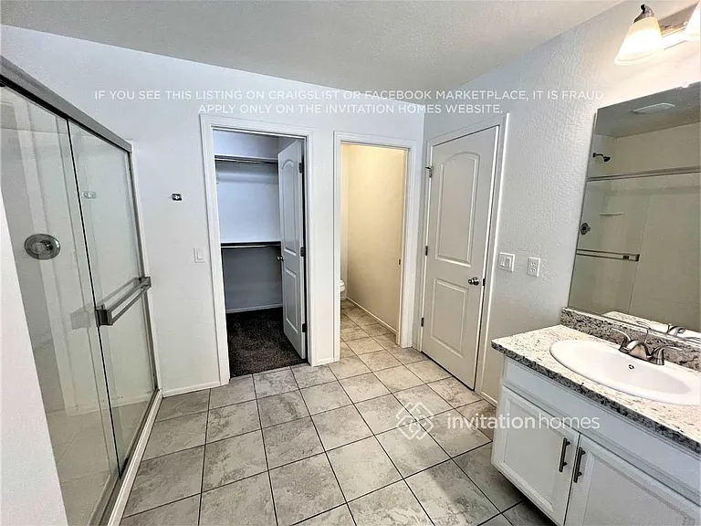 1526 N Balboa — Photo 16