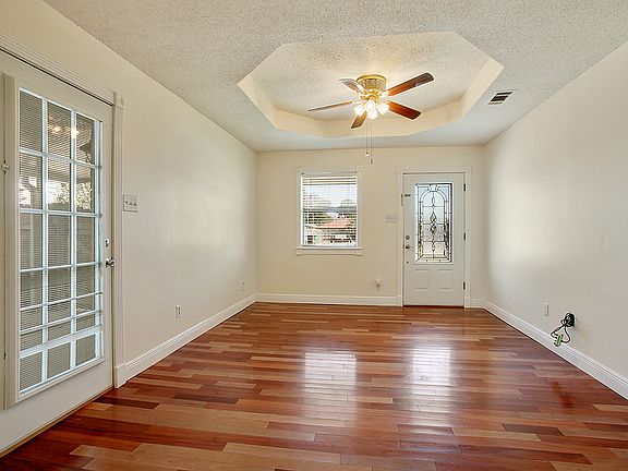 2nd image of 2113 S River Park Dr